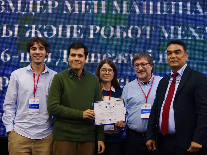 Un equipo de la ETSEIB participa en la olimpiada internacional de TMM en Almaty (Kazakhstan)